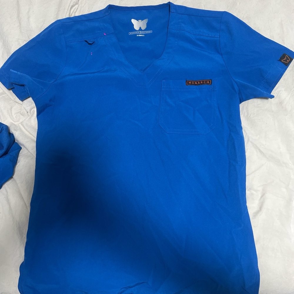 Monarch Blue Scrub Top and jogger bottoms both XS both only worn twice for class